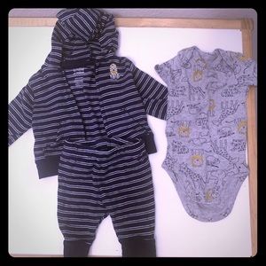 New born to three month boy clothes!!!